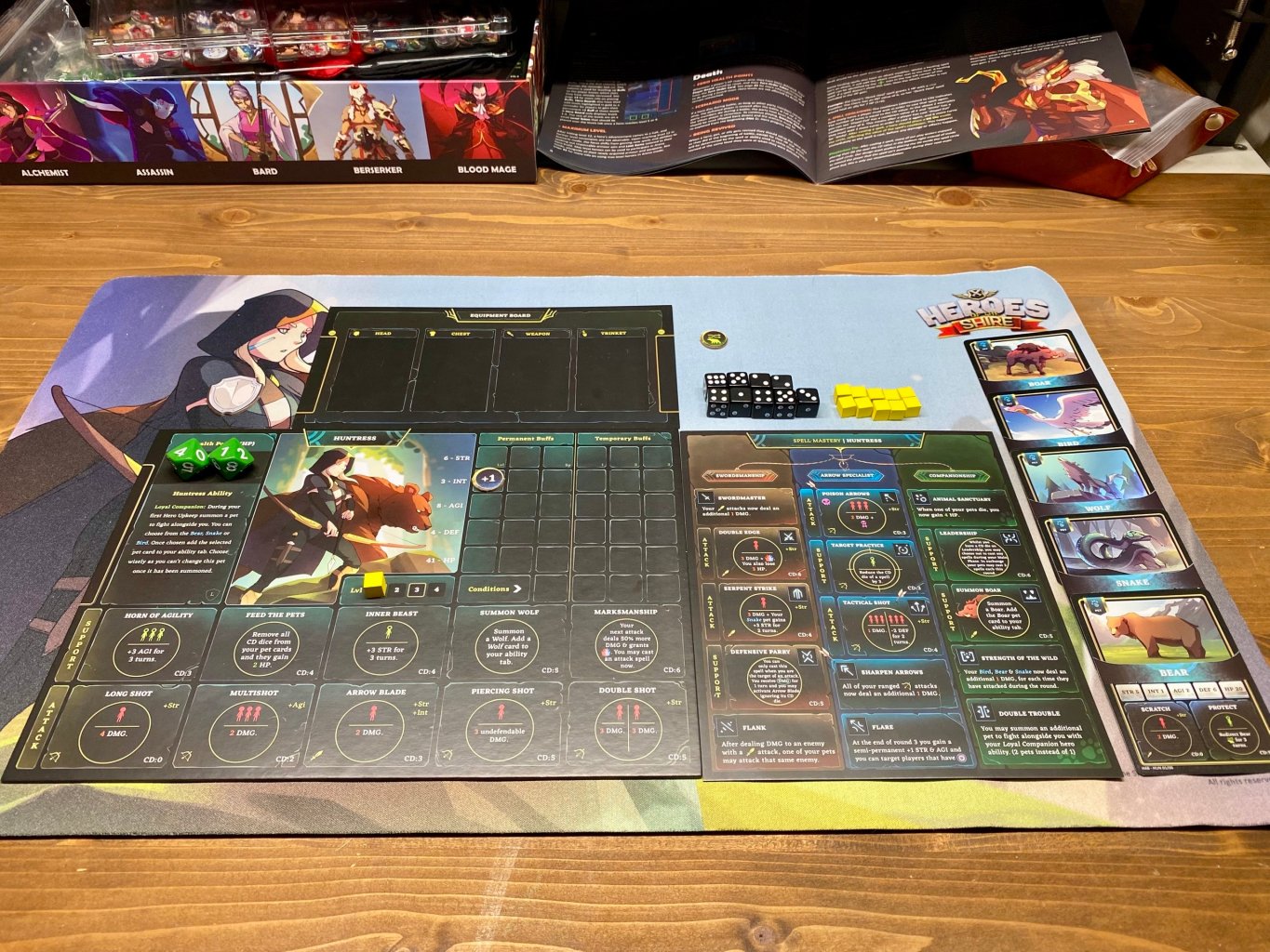 Heroes of the Shire Collector's Edition — распаковка