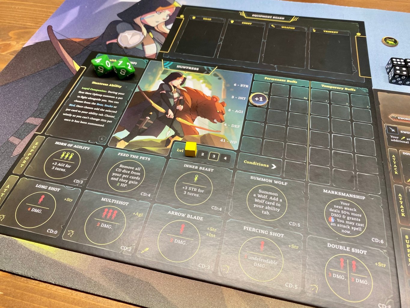 Heroes of the Shire Collector's Edition — распаковка
