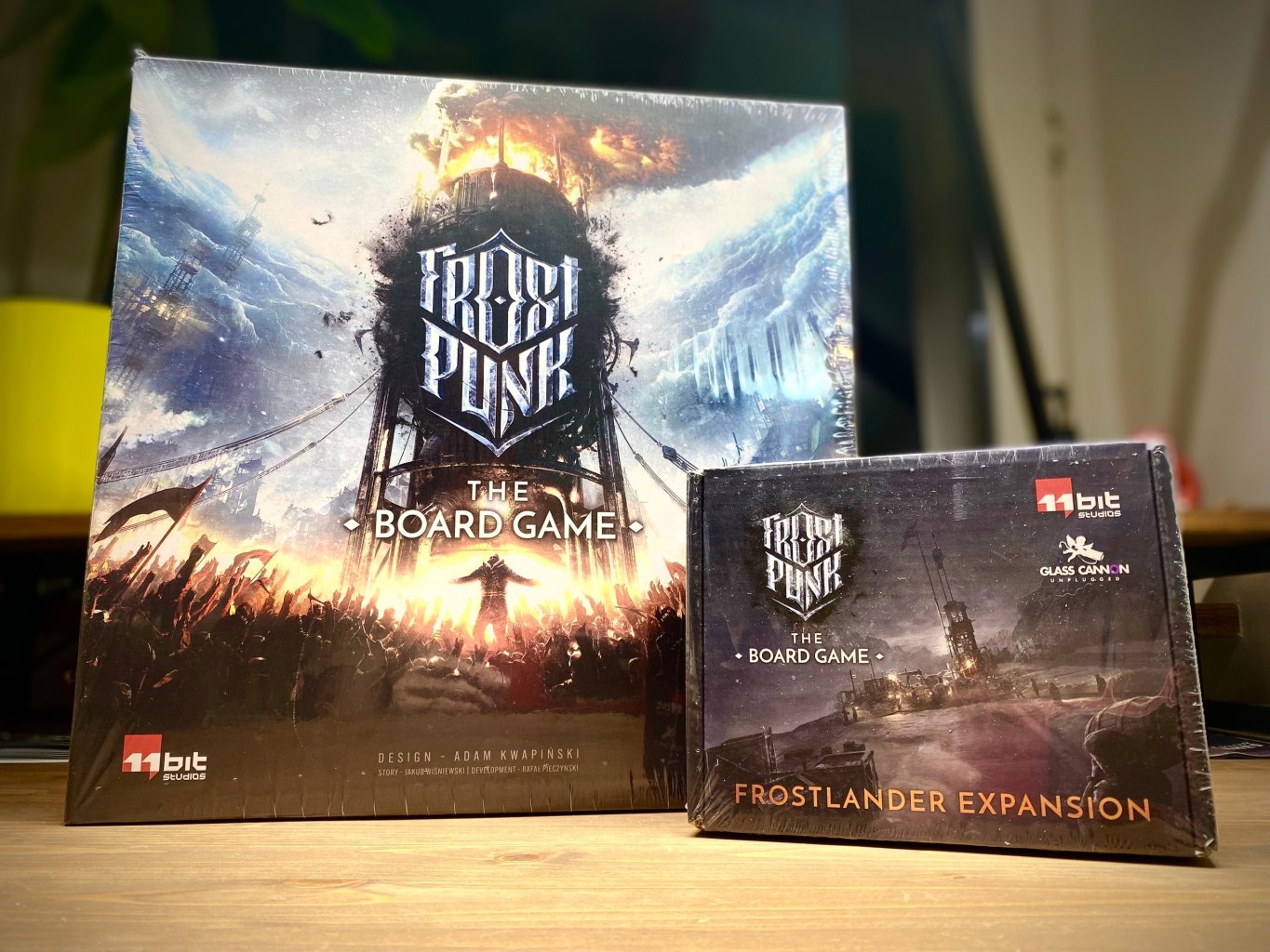 Frostpunk — неожиданная находка на Авито