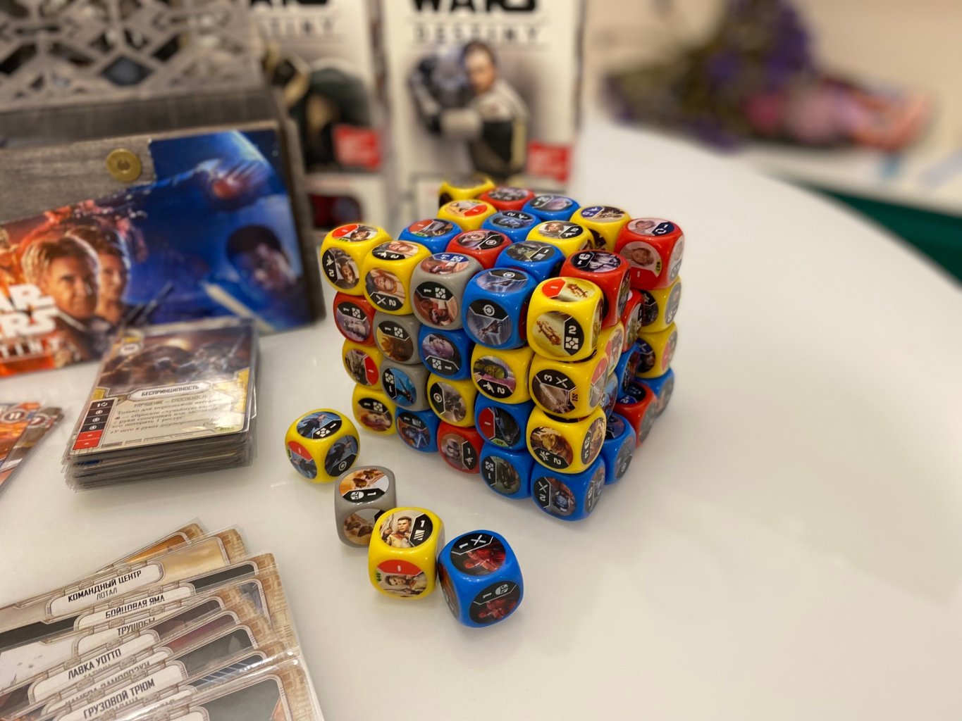 Продал и жалею: Star Wars: Destiny